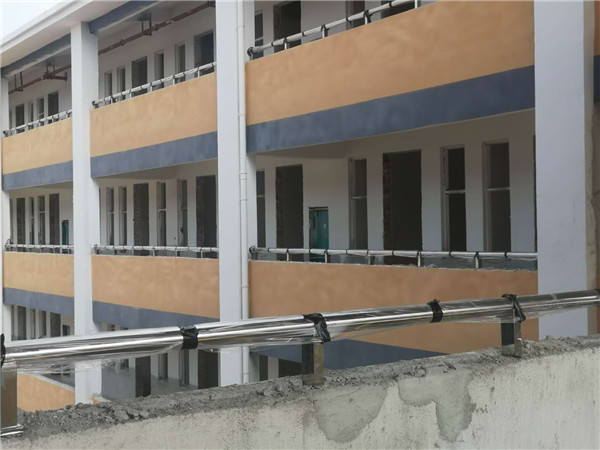 不銹鋼護(hù)欄安裝完成